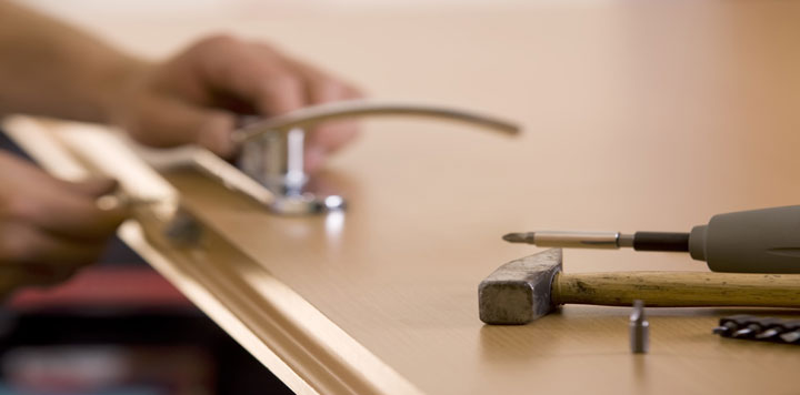 garagedoortechnicianpierce-county Garage door technicain Pierce County Washington
