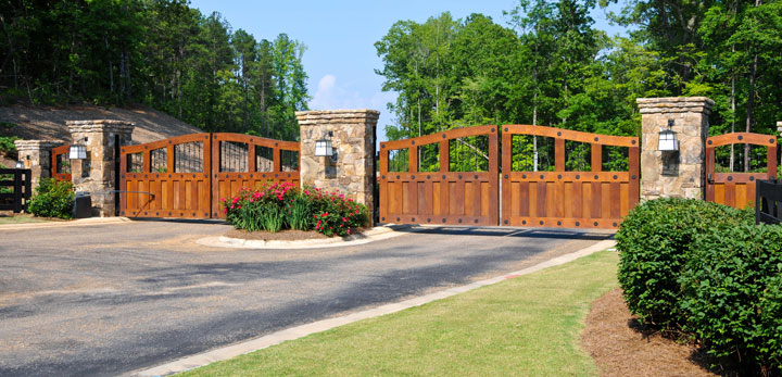 Driveway Swing Gate Repair In Pierce County WA