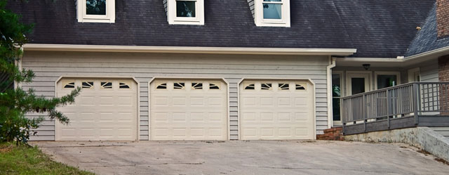 Garage doors in Bonney Lake