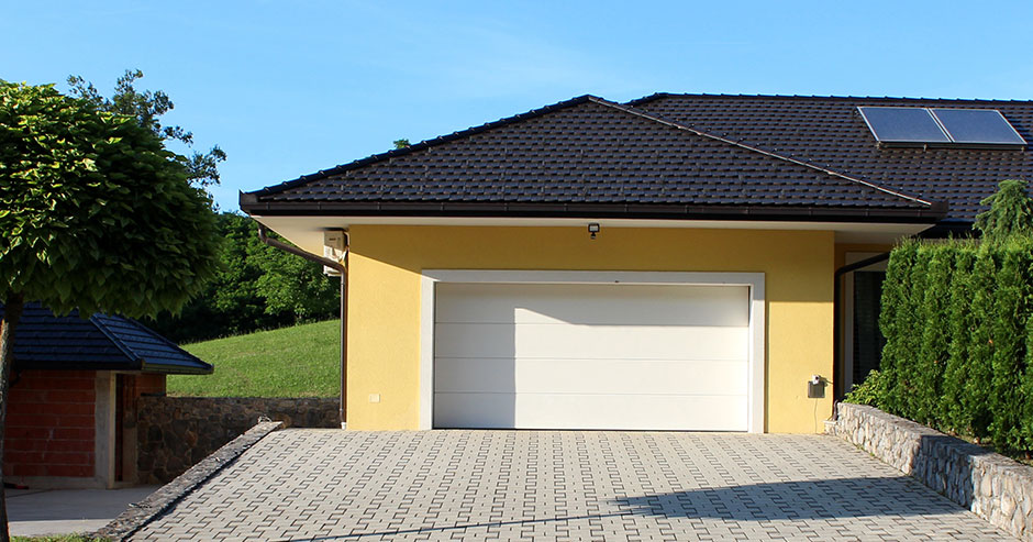 fix overhead doors near Carbonada