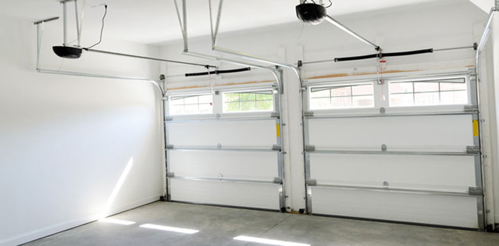 Garage door contractor Washington (Credit: http://www.piercegaragedoors.com/)